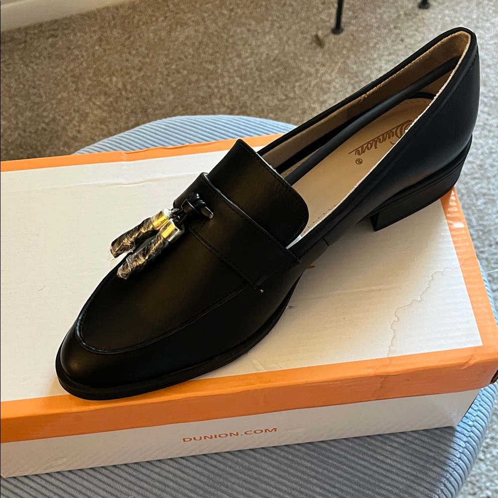 DUNION Black Women's Loafers